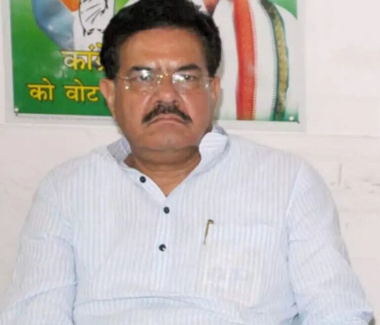 सहकारिता मंत्री उदयलाल आंजना के दफ्तर पर आयकर विभाग की छानबीन