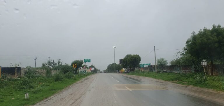 DLB नगर परिषद की अनदेखी !!!