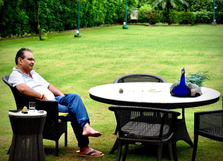 Chief Minister Bhajan Lal Sharma’s love for the national bird peacock —मुख्यमंत्री भजनलाल शर्मा का राष्ट्रीय पक्षी मोर के प्रति प्रेम