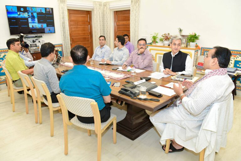 Chief Minister: राजस्थान मूल के प्रशासनिक अधिकारियों के सुझाव अहम  —मुख्यमंत्री