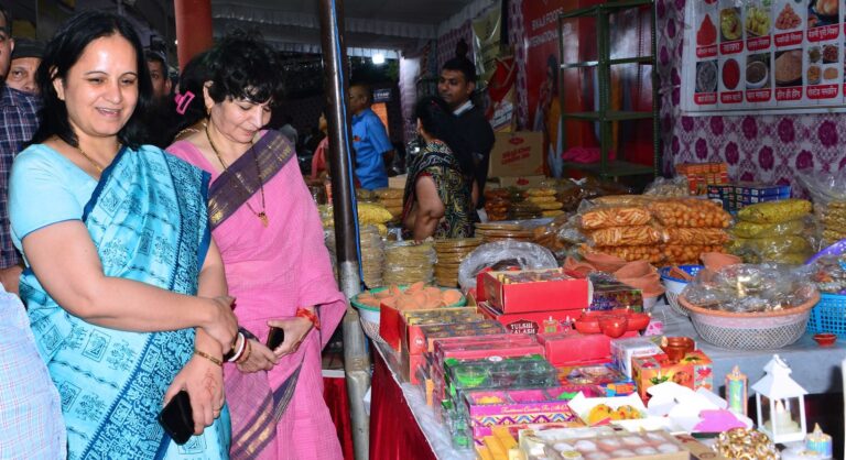 Co-operation News: सहकार दीपोत्सव मेले का हुआ आगाज, सस्ती दरों पर उपलब्ध ग्रीन पटाखे