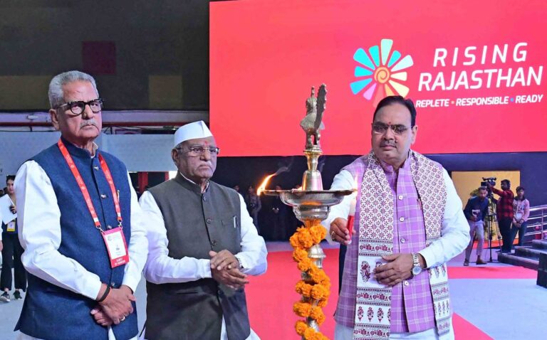 Rising Rajasthan News: प्रवासी राजस्थानियों को मुख्यमंत्री हक से बुलाकर राजस्थान में निवेश के लिए आमंत्रित करें —राज्यपाल बागडे