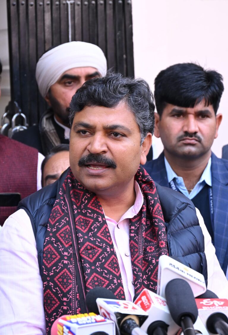 Rajasthan News: राजस्थान की जनता से झूठ बोल रहे हैं प्रधानमंत्री -टीकाराम जूली