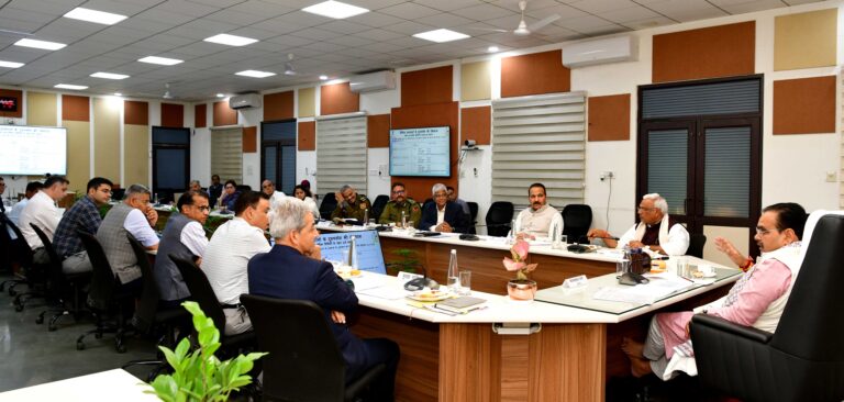 C M NEWS: प्रभावी निगरानी के लिए गिरफ्तार व्यक्ति के लिए जाएं फिंगरप्रिंट्स -मुख्यमंत्री