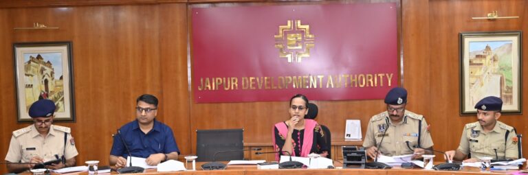 Jaipur News: जयपुर शहर में ई-रिक्शा—ई-कार्ट संचालन को किया प्रतिबंधित, यात्रियों की सुविधा के लिये चलेगें 35000 वाहन