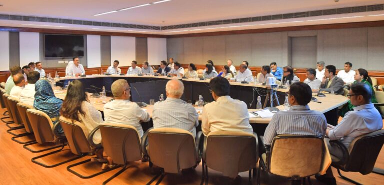 C M NEWS: व्यापार और उद्योग जगत राज्य की अर्थव्यवस्था का प्रमुख स्तंभ -मुख्यमंत्री