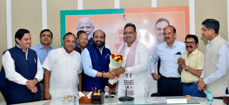 C M NEWS: मुख्यमंत्री की जीएसटी 2.0 पर व्यापारियों से हुई विशेष चर्चा