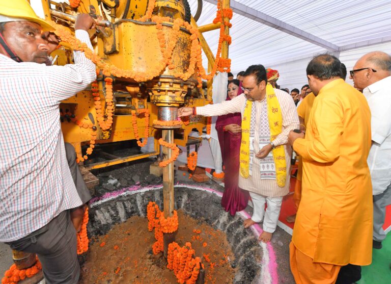 C M NEWS: मुख्यमंत्री ने जयपुर में एलिवेटेड रोड का किया शिलान्यास