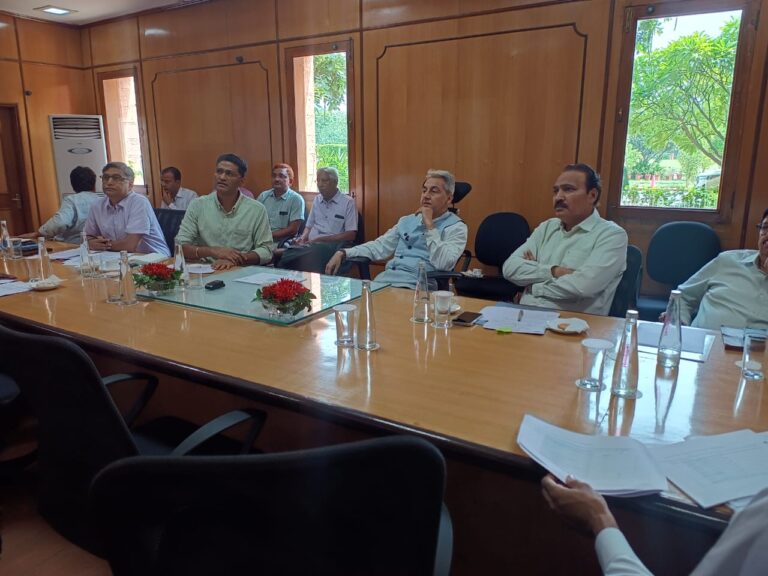 Mines News: नीलाम खानों में शीघ्र आरंभ हो खनन कार्य- मुख्य सचिव