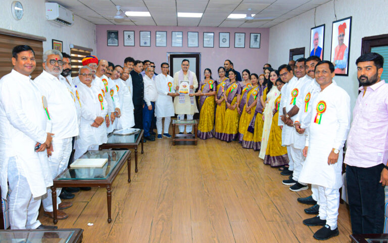 C M NEWS: मुख्यमंत्री ने महाराष्ट्र के प्रवासी राजस्थानियों को किया आमंत्रित