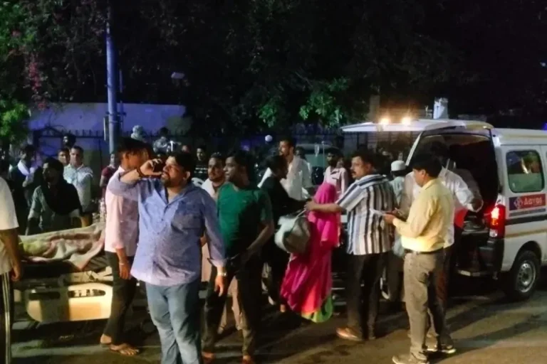 जयपुर के एसएमएस अस्पताल ट्रोमा सेंटर आइसीयू में अब तक 8 मरीजों की मौत हो चुकी है