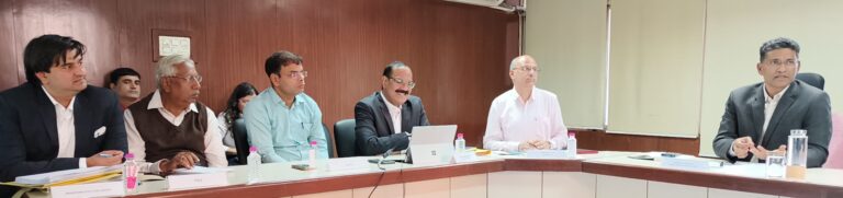 Rajasthan News: प्रर्यावरण प्रदूषण से राहत के लिए हरित उर्जा को बढ़ावा देना समय की मांग —प्रमुख शासन सचिव खान