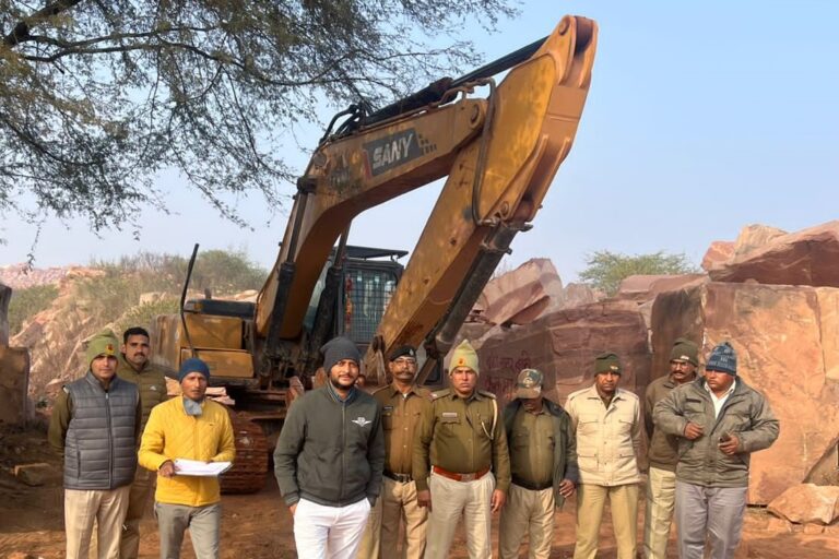 Rajasthan News: भरतपुर संभाग में अवैध खनन पर विभाग ने कराई 10 एफआईआर, 8 लोगों की हुई गिरफ्तारी
