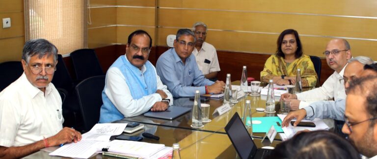 Rajasthan News: घरेलू गैस पाइपलाइन कनेक्शनों में आएगी तेजी, 3 महीनों में 5 लाख घरों तक पहुंचेगी पीएनजी