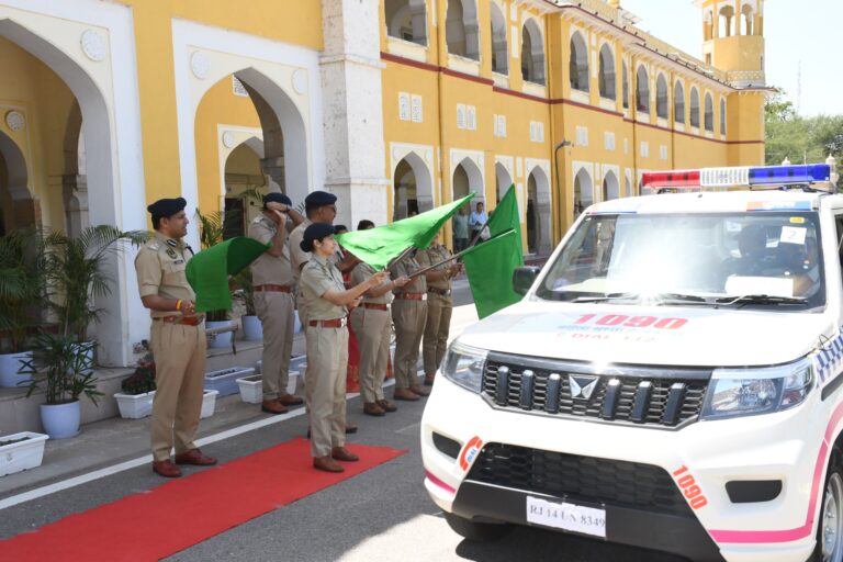Jaipur News: महिला सुरक्षा की दिशा में जयपुर पुलिस का बड़ा कदम: पांच नई महिला पीसीआर वैन शुरू